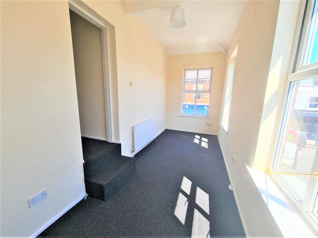 52 Great Bridge, Tipton, DY4 1 bed flat £475 pcm (£110 pw)