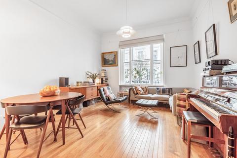 211b Gloucester Terrace, London, W2 6HX