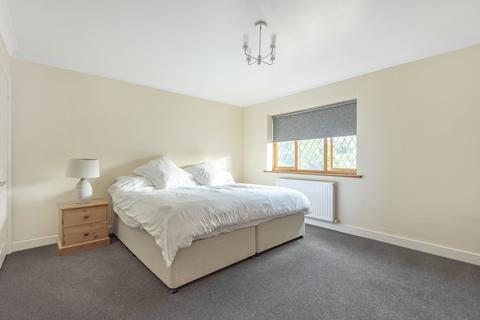 40 The Drive, Esher, KT10 8DJ