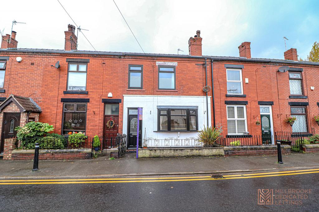 Higher Green Lane, Astley... 2 bed terraced house £750 pcm (£173 pw)
