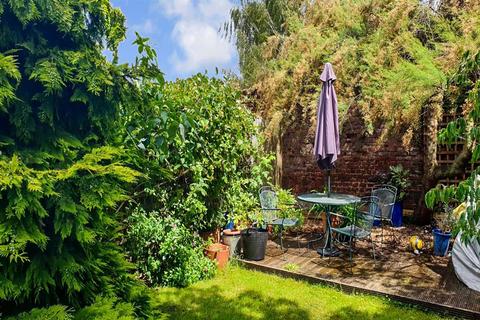 42 Carlisle Road, Cheam, Sutton, SM1 2EF