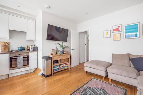 Flat 1, 2a Caithness Road, Mitcham, CR4 2EU