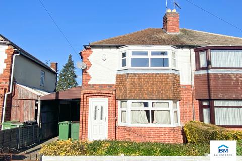 3 bedroom semi-detached house to rent, Kingston Avenue, Leicester LE18