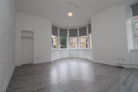 3 bedroom flat to rent, West Princes Street, Glasgow G4