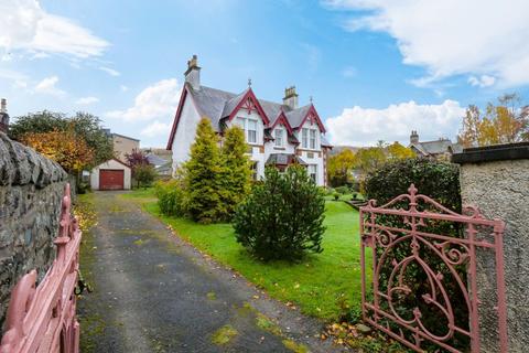 Lorne Cottage Kenmore Street, Aberfeldy, PH15 2BL