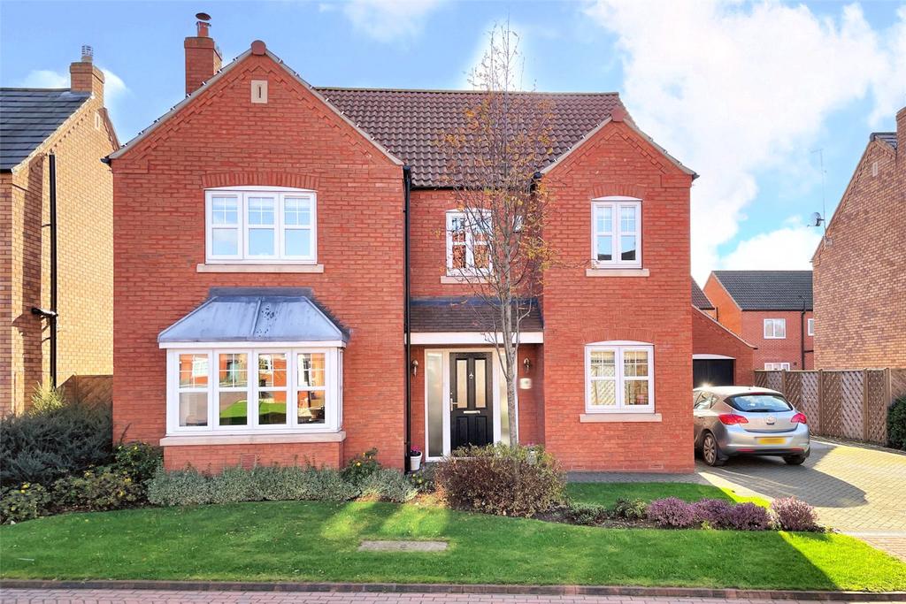 Farrier Close, Kingswood, Hull, HU7 4 bed detached house £300,000