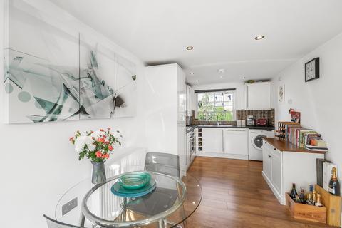 4, Charville Court Trafalgar Grove, London, SE10 9AU