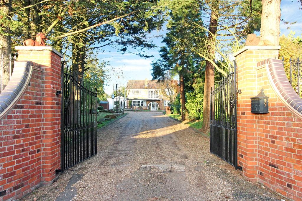 Grove Avenue, New Costessey, Norwich, Norfolk, NR5 5 bed detached house