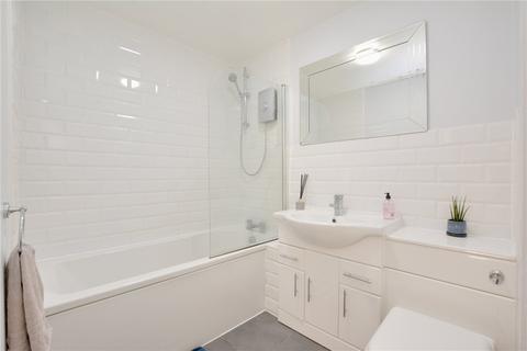 104 Basevi Way, London, SE8 3JT