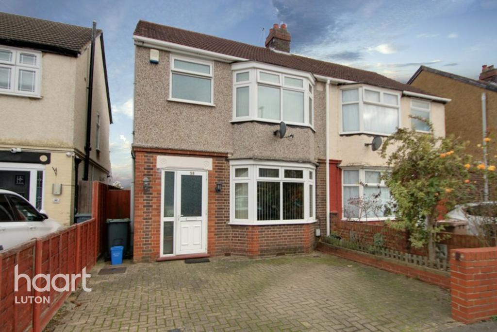 Alder Crescent, Luton 3 bed semidetached house £315,000