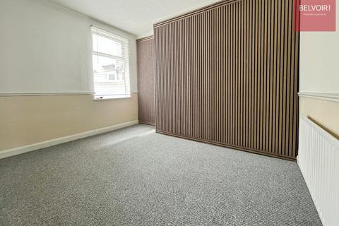 3 bedroom terraced house to rent, Tiverton Street, Cleethorpes, DN35