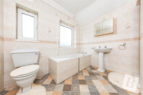 22 Anstead Drive, Rainham, RM13 7QS