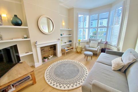 4 bedroom terraced house to rent, Cunnington Street, Chiswick W4