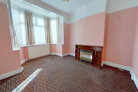 3 Gloucester Road, Romford, RM1 1QJ