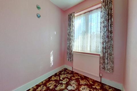 3 Gloucester Road, Romford, RM1 1QJ