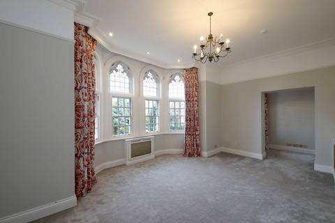 5 bedroom townhouse for sale, Virginia Water
