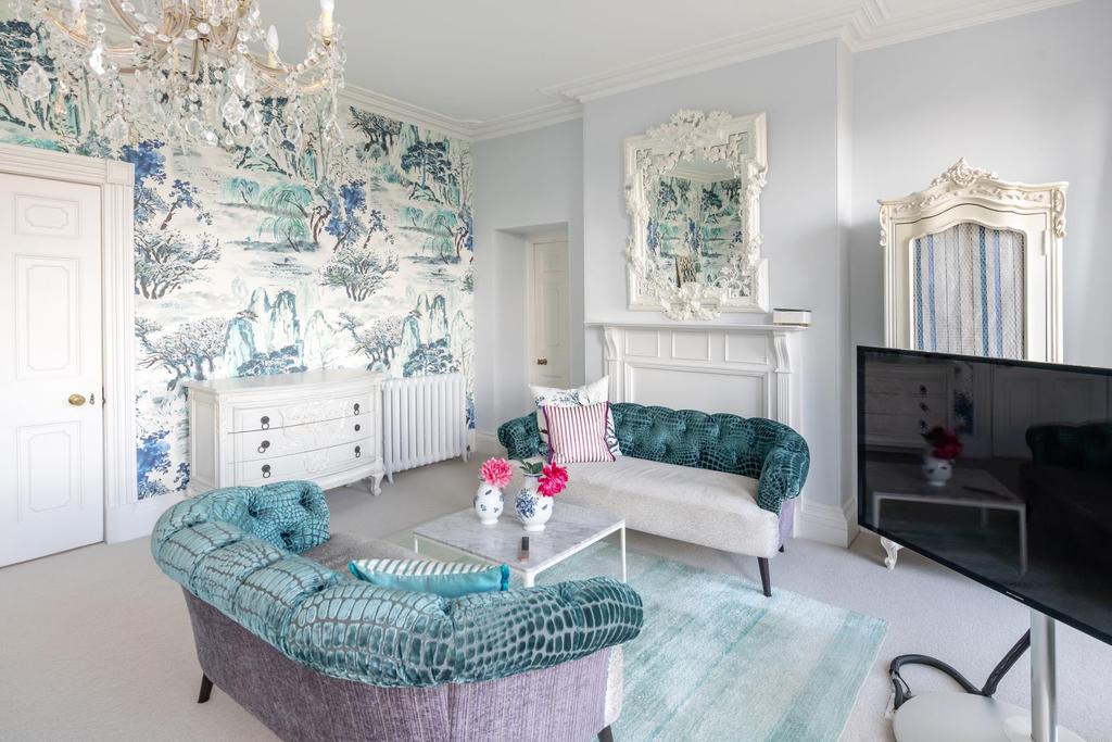 Master Bedroom Sitting Area