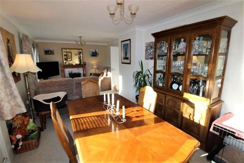 12 Flaggs Meadow, Olney, MK46 5NL