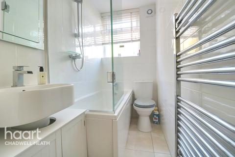 85a Kenneth Road, Romford, RM6 6LP