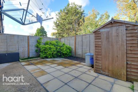 85a Kenneth Road, Romford, RM6 6LP