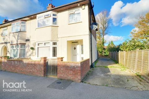85a Kenneth Road, Romford, RM6 6LP