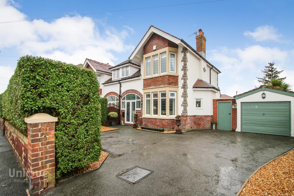 Thornton Gate, ThorntonCleveleys, FY5 3 bed semidetached house £234,950
