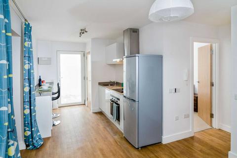 1 bedroom apartment to rent, Norfolk Court