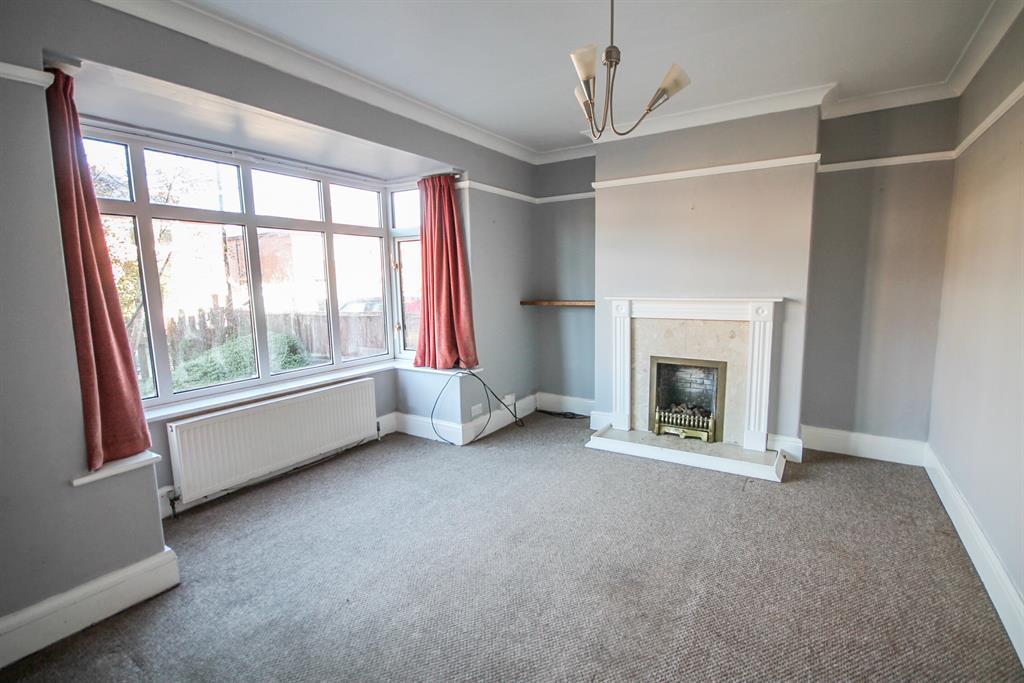 St. Johns Grove, Harrogate, HG1 3AQ 3 bed semidetached house £210,000
