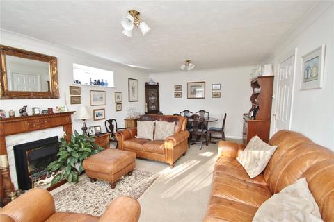 9 Crescent Road, Verwood, BH31 6DA