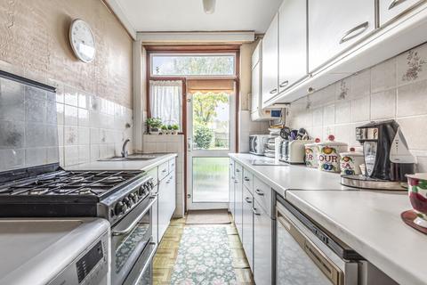 120 Bramdean Crescent, London, SE12 0UH