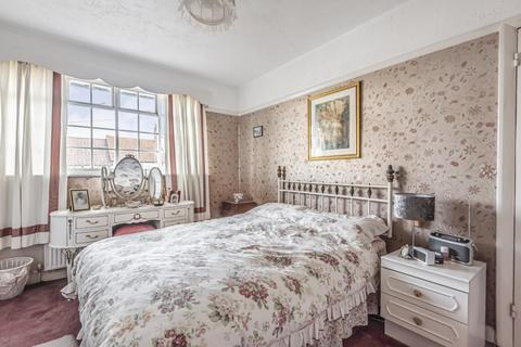 120 Bramdean Crescent, London, SE12 0UH