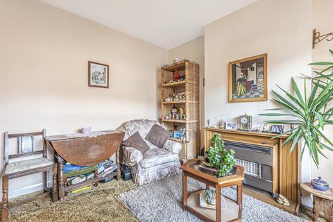 120 Bramdean Crescent, London, SE12 0UH