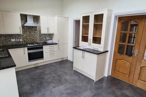 65 Parsonage Manorway, Belvedere, DA17 6LN