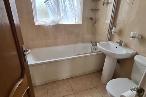 65 Parsonage Manorway, Belvedere, DA17 6LN