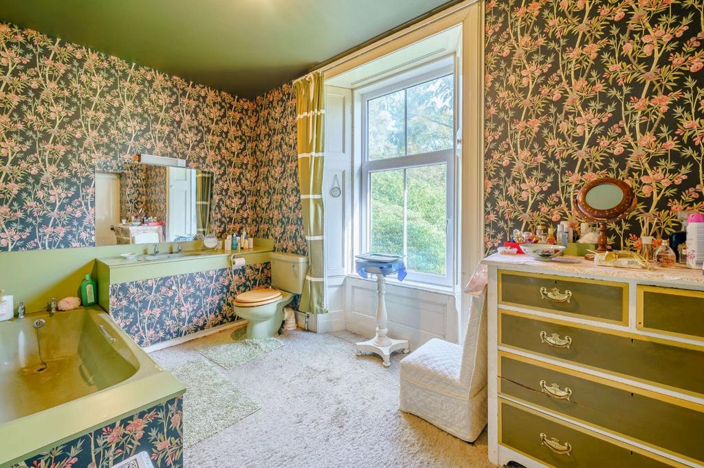 Ensuite Bathroom