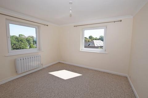 2 bedroom flat to rent, Regis Court, High Street, Bognor Regis, PO21