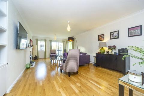 17 Goodhart Place, London, E14 8EG