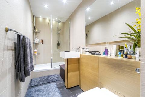 17 Goodhart Place, London, E14 8EG