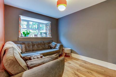 6 Beckett Close, Redditch, B98 8SR