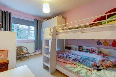 6 Beckett Close, Redditch, B98 8SR