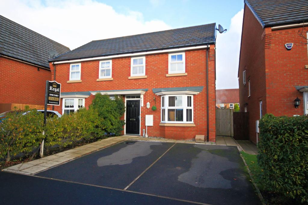 Findley Cook Road, Highfield, Wigan, WN3 6GJ 3 bed semidetached house
