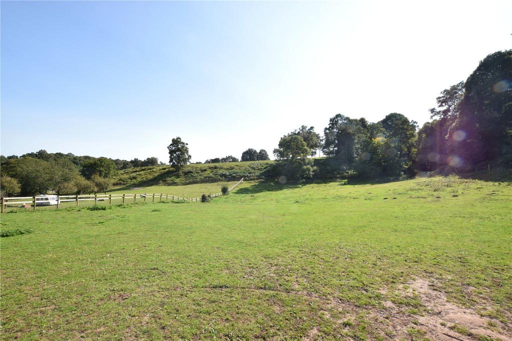 Habberley Valley, Kidderminster, DY11 3 bed detached house £650,000