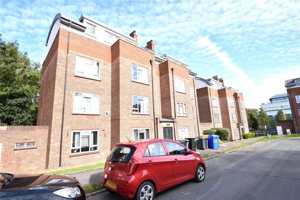 Courtlands, Maidenhead, Berkshire, SL6 2 bed apartment £1,000 pcm (£