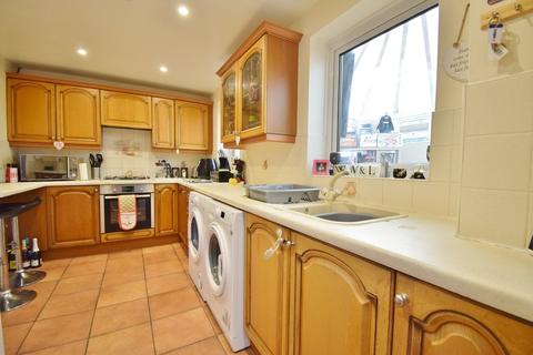 10 Standedge, Wilnecote, Tamworth, B77 4LB