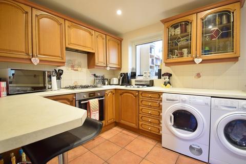 10 Standedge, Wilnecote, Tamworth, B77 4LB