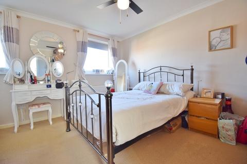 10 Standedge, Wilnecote, Tamworth, B77 4LB
