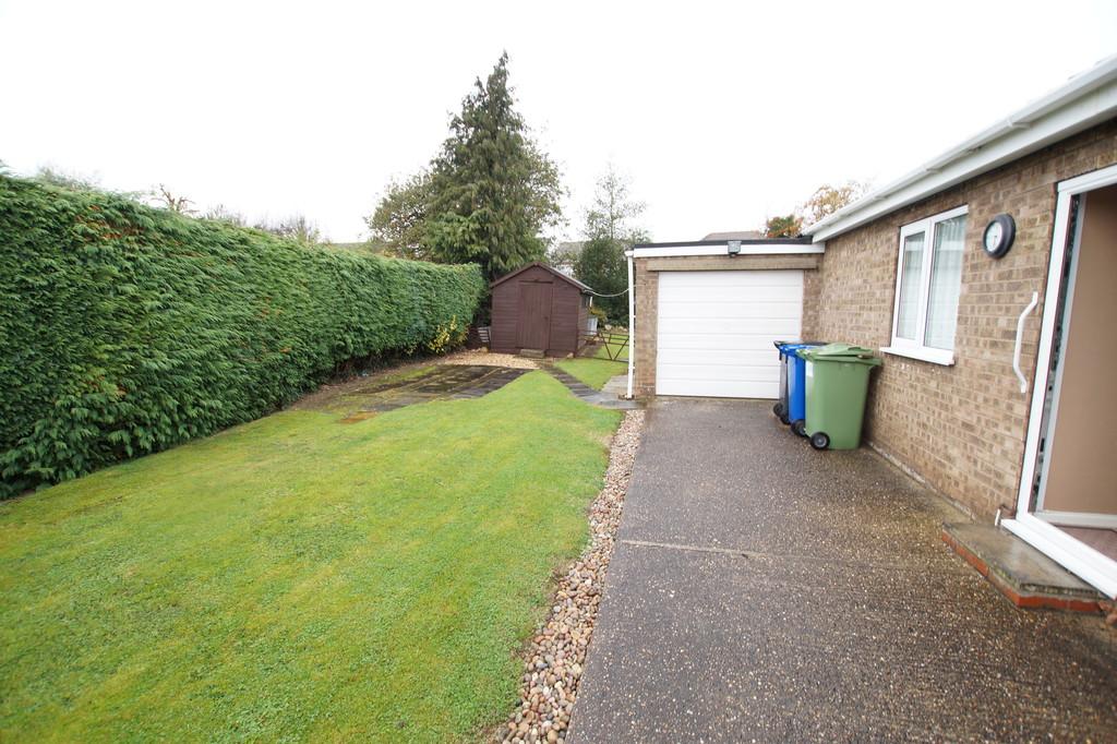 High Street, Saxilby, Lincoln 3 bed detached bungalow for sale £210,000