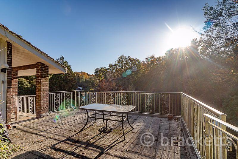 Sandhurst Park, Tunbridge Wells 4 bed detached house £800,000