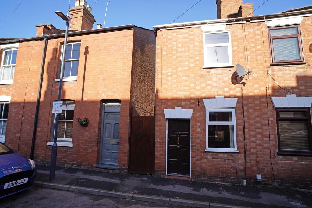 Morton Street, Leamington Spa 2 bed semidetached house £270,000