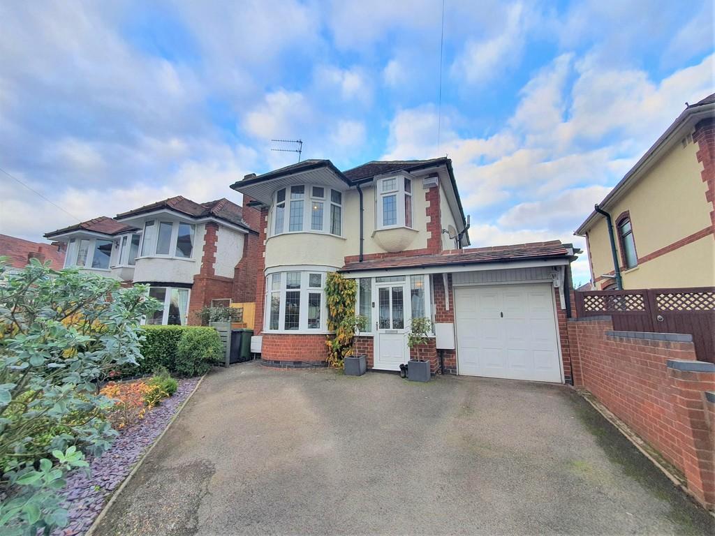 Kingsbridge Road, Weddington, Nuneaton 3 bed detached house £306,500